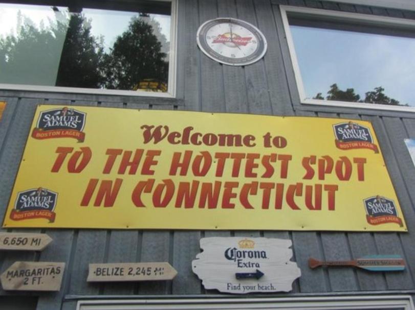 Welcome To Hat City Danbury, A Suburban Retreat Exterior foto
